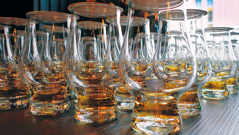 「Whisky Live」是世界性的威士忌展覽活動，由英國《Whisky Magazine》擁有者於2000年一手創立，首年分別在倫敦和東京舉辦。經過長年發展，目前版圖擴及六大洲、數十個城市。「Whisky Live Taipei」始於2009年，自首屆起，從規模到入場人數都領先各國，在全球威士忌圈備受矚目。